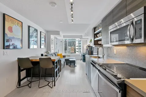 525 Adelaide Street W Toronto ON M5V 1T6