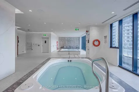 585 Bloor Street E Toronto ON M4W 0B3