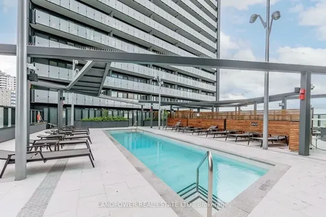 585 Bloor Street E Toronto ON M4W 0B3