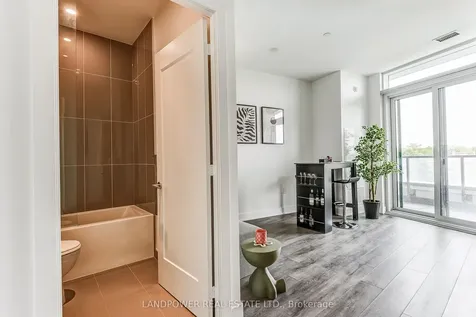 585 Bloor Street E Toronto ON M4W 0B3