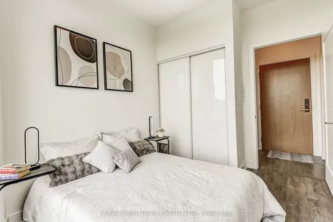 585 Bloor Street E Toronto ON M4W 0B3