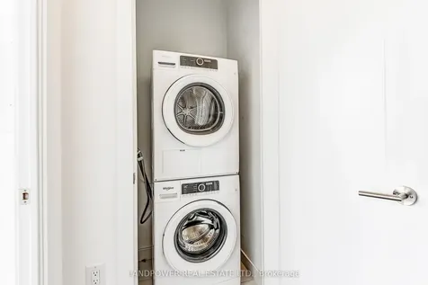 585 Bloor Street E Toronto ON M4W 0B3