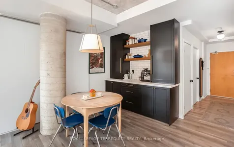 50 Camden Street Toronto ON M5V 3N1
