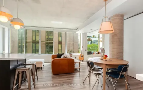 50 Camden Street Toronto ON M5V 3N1