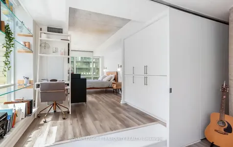 50 Camden Street Toronto ON M5V 3N1