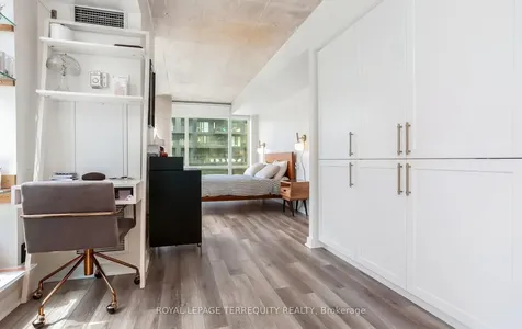50 Camden Street Toronto ON M5V 3N1