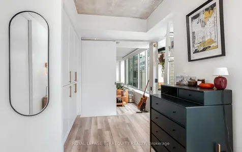 50 Camden Street Toronto ON M5V 3N1