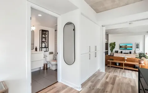 50 Camden Street Toronto ON M5V 3N1