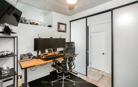 50 Camden Street Toronto ON M5V 3N1