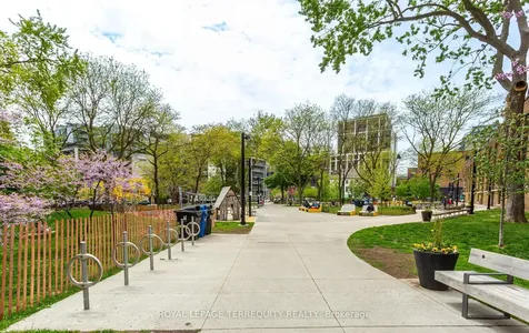 50 Camden Street Toronto ON M5V 3N1