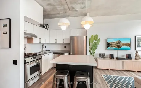 50 Camden Street Toronto ON M5V 3N1
