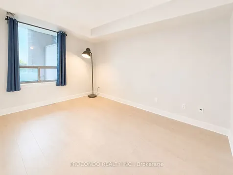18 Harrison Garden Boulevard Toronto ON M2N 7J7