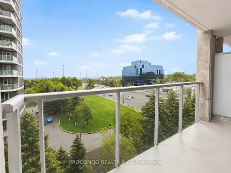 18 Harrison Garden Boulevard Toronto ON M2N 7J7