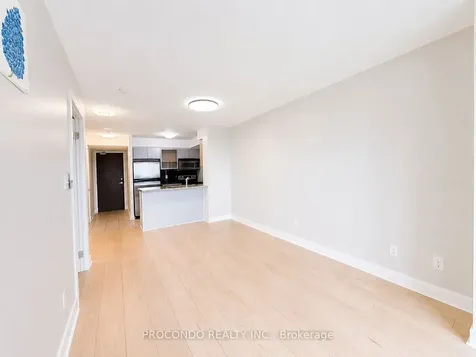 18 Harrison Garden Boulevard Toronto ON M2N 7J7