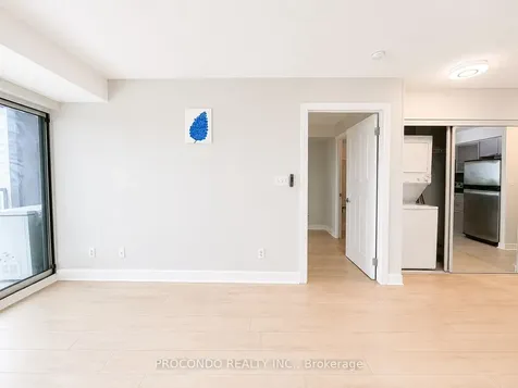 18 Harrison Garden Boulevard Toronto ON M2N 7J7