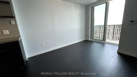 8 Eglinton Avenue E Toronto ON M4P 0C1