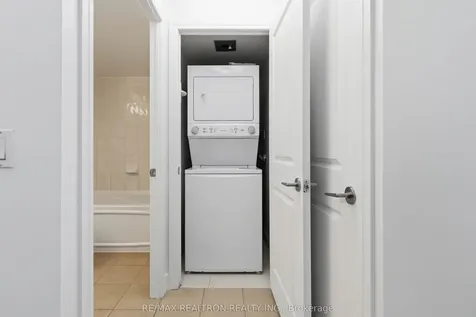 35 Bales Avenue Toronto ON M2N 7L7