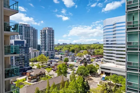 35 Bales Avenue Toronto ON M2N 7L7