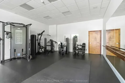 35 Bales Avenue Toronto ON M2N 7L7