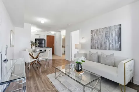 35 Bales Avenue Toronto ON M2N 7L7