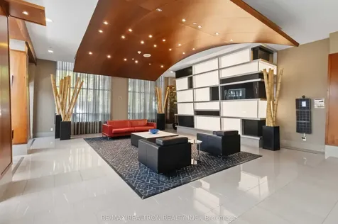 35 Bales Avenue Toronto ON M2N 7L7