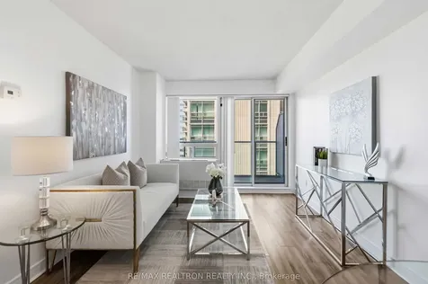 35 Bales Avenue Toronto ON M2N 7L7