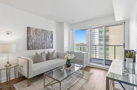 35 Bales Avenue Toronto ON M2N 7L7