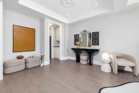 57 Kenneth Wood Crescent Toronto ON M2N 0K3