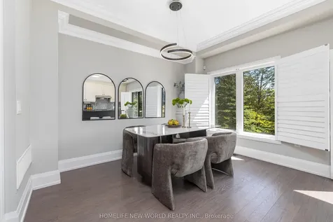 57 Kenneth Wood Crescent Toronto ON M2N 0K3