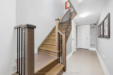 57 Kenneth Wood Crescent Toronto ON M2N 0K3