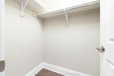 57 Kenneth Wood Crescent Toronto ON M2N 0K3