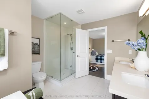 57 Kenneth Wood Crescent Toronto ON M2N 0K3