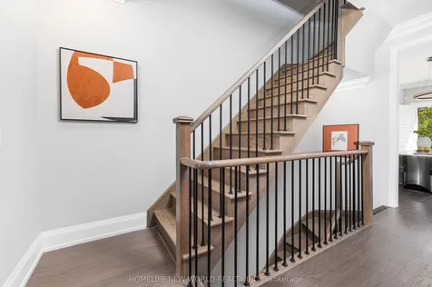 57 Kenneth Wood Crescent Toronto ON M2N 0K3