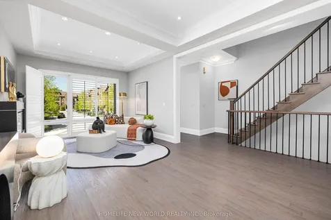 57 Kenneth Wood Crescent Toronto ON M2N 0K3