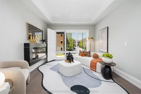 57 Kenneth Wood Crescent Toronto ON M2N 0K3