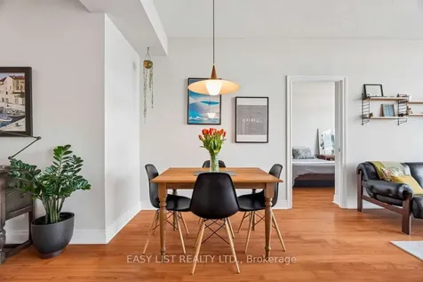 90 Stadium Road Toronto ON M5V 3W5