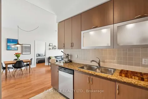90 Stadium Road Toronto ON M5V 3W5