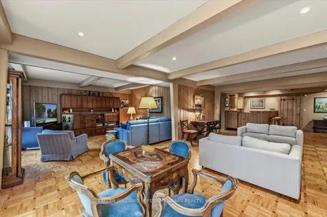 31 Janus Court Toronto ON M2H 1S3