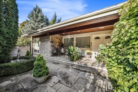 31 Janus Court Toronto ON M2H 1S3