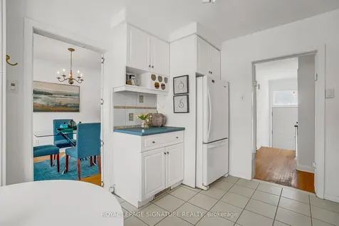 96 Elvaston Drive Toronto ON M4A 1N6