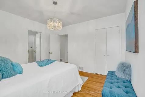 96 Elvaston Drive Toronto ON M4A 1N6