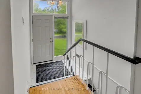 96 Elvaston Drive Toronto ON M4A 1N6