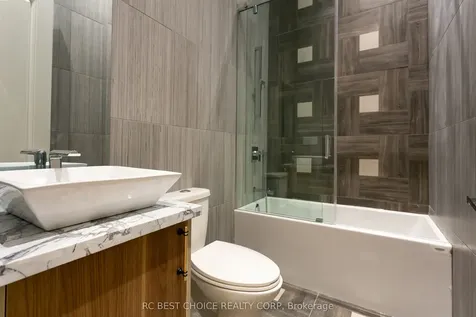 184 Mcrae Drive Toronto ON M4G 1T1