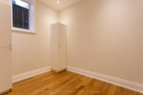 184 Mcrae Drive Toronto ON M4G 1T1