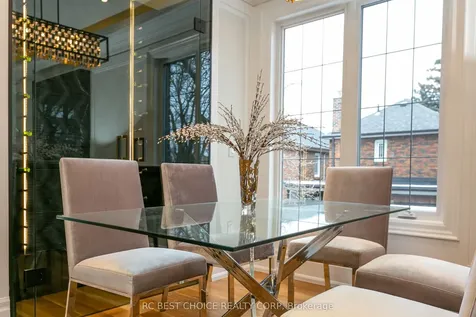 184 Mcrae Drive Toronto ON M4G 1T1