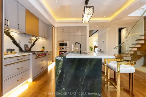 184 Mcrae Drive Toronto ON M4G 1T1