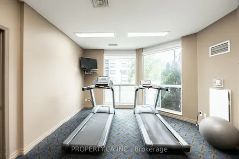 4200 Bathurst Street Toronto ON M3H 3R1