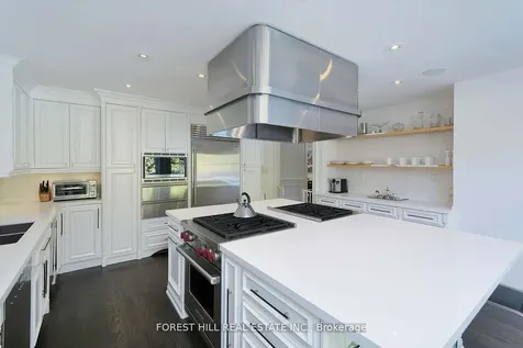 34 Forest Ridge Drive Toronto ON M6B 1H3
