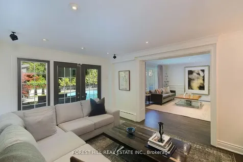 34 Forest Ridge Drive Toronto ON M6B 1H3