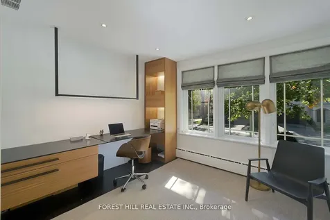 34 Forest Ridge Drive Toronto ON M6B 1H3